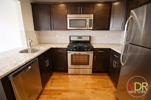 Rented by Next Door Realty NYC | media 31