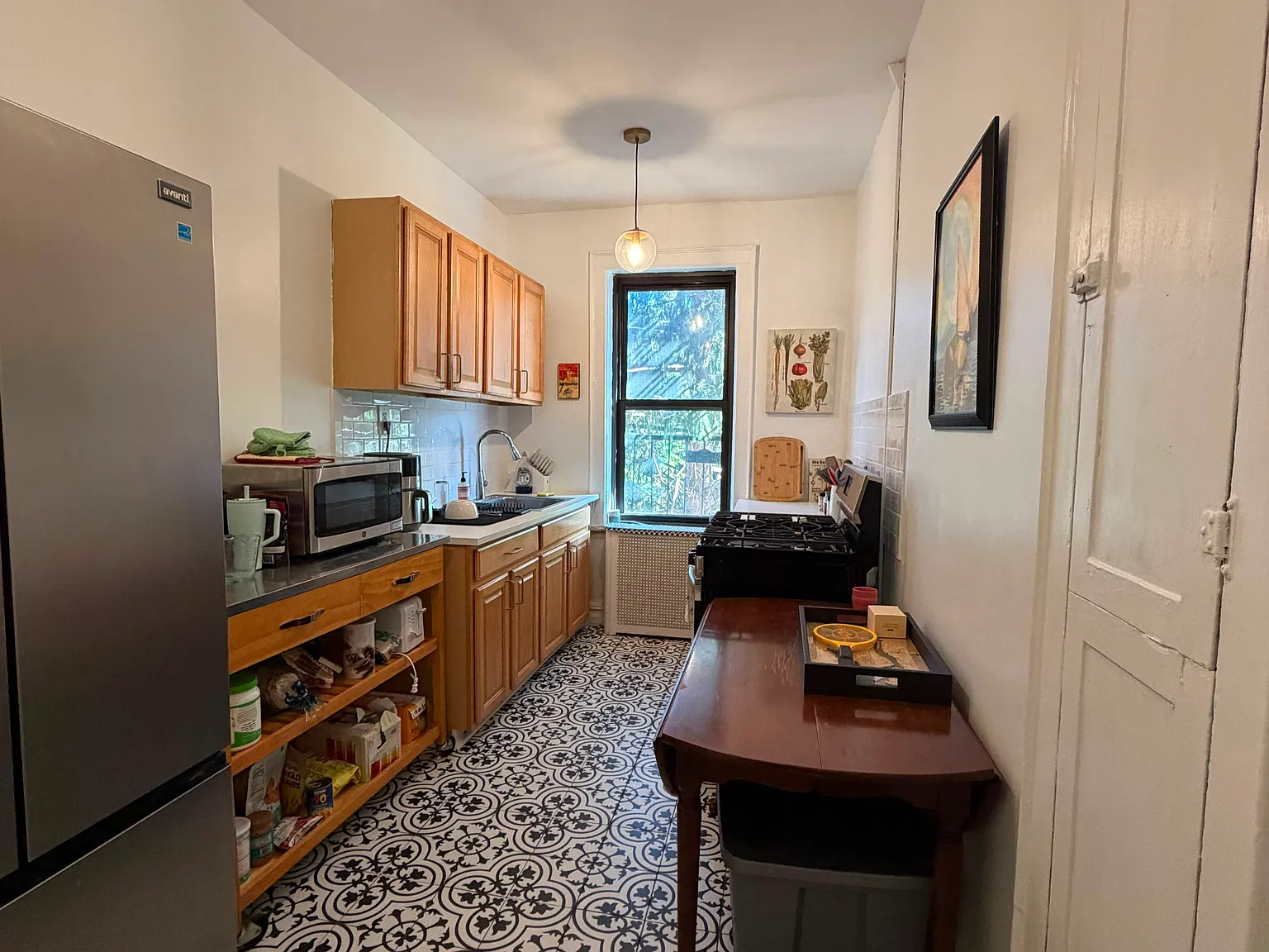 1 bed, 750 sqft, $1,950 — Photo 4