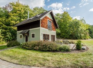 141 Ruckytucks Rd, Stillwater, NY 12170