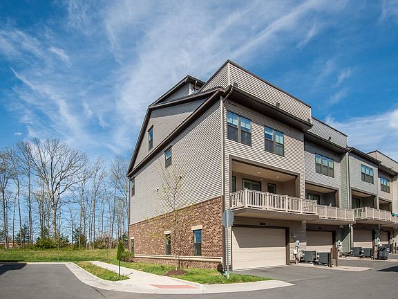 5th image of 43354 Apple Orchard Sq
