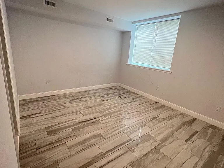 630 N 13th St #1 — Photo 11