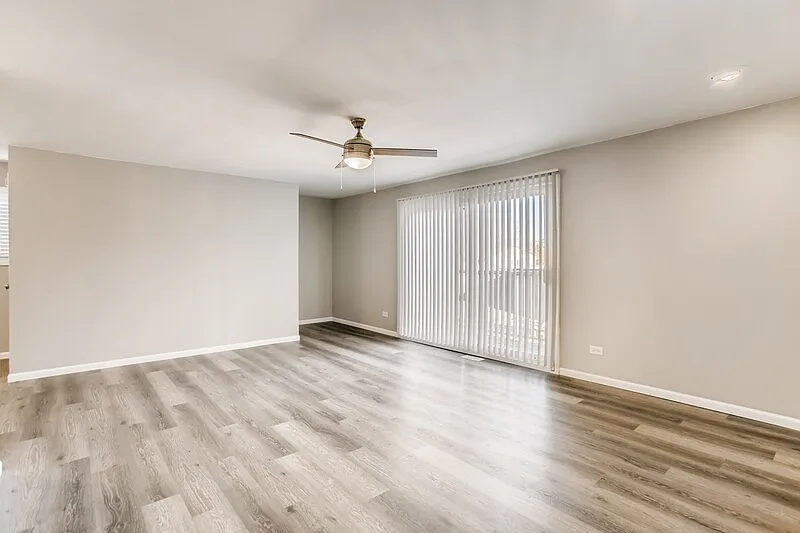 2 bed, 1.0 bath, 1000 sqft, $2,300 — Photo 3