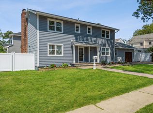 162 Wilson Pl, Freeport, NY 11520