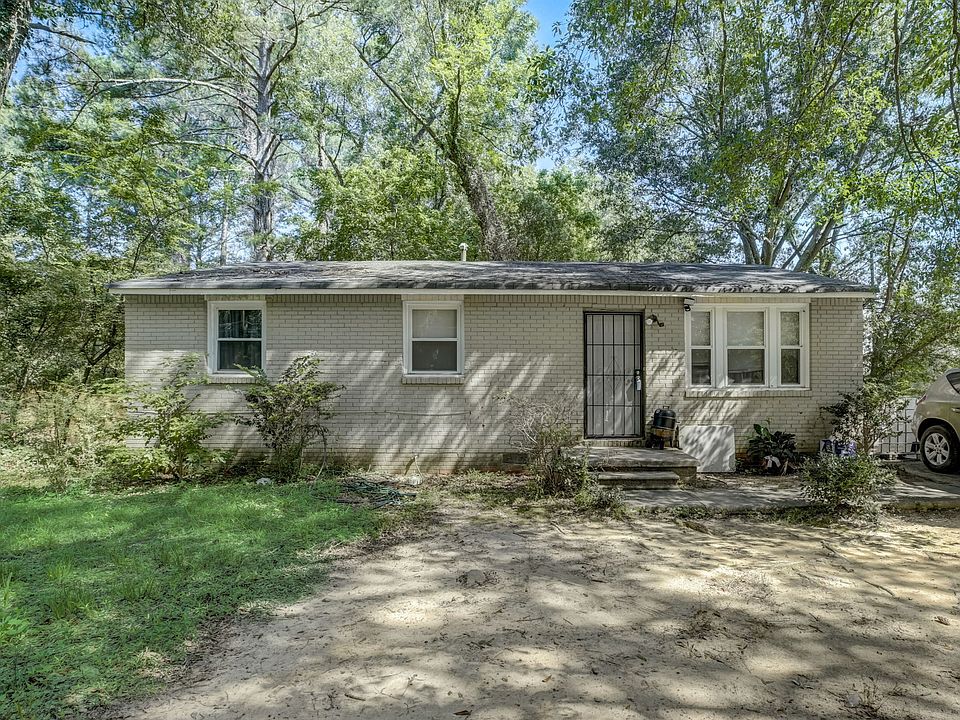 1st image of 3527 Bolfair Dr NW