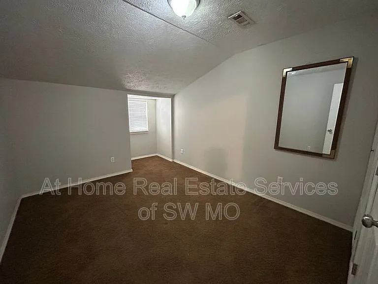 2177 Walk On Dr #D — Photo 8