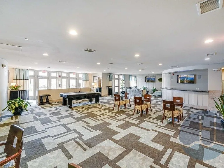 7400 River Rd #217 — Photo 7