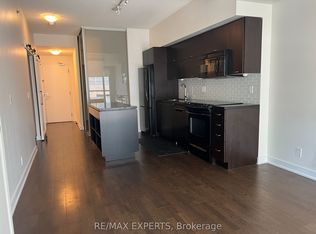 21 Nelson St #711-C01, Toronto, ON M5V 3H9
