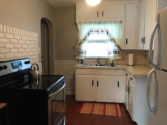 5th image of 2734 9th St
