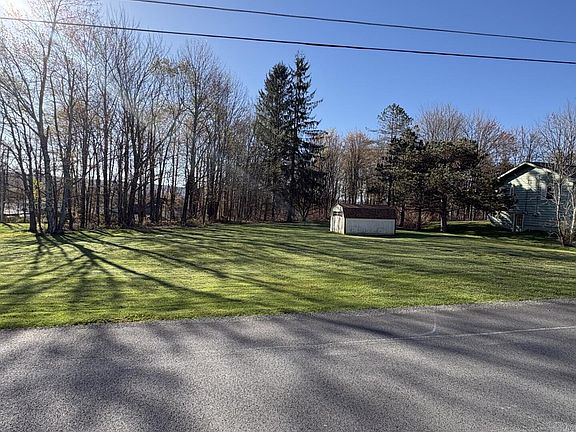 4th image of Hillside St
