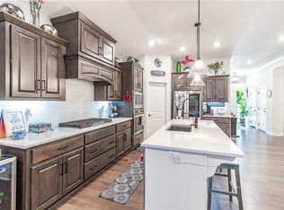 520 SE David Rd, Lees Summit, MO 64082