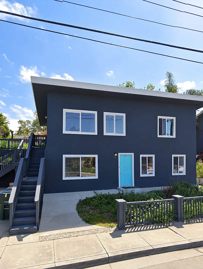 991 Suiter St — Photo 1