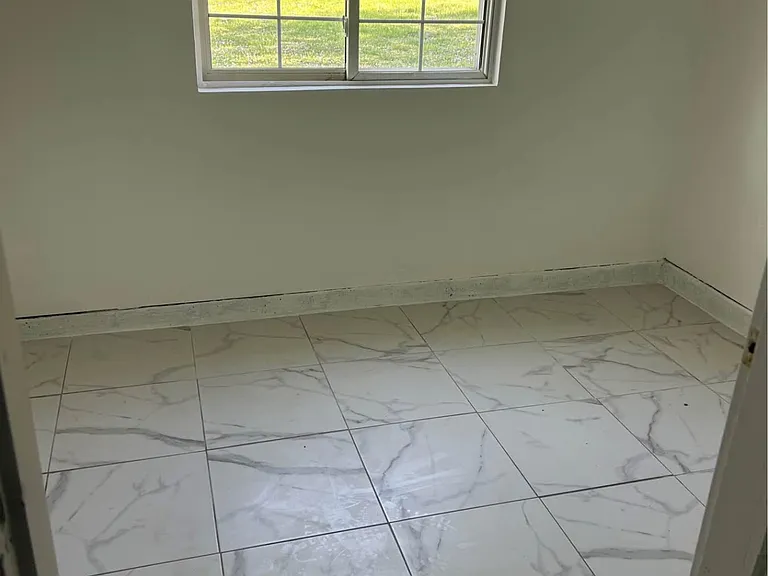 904 Victory Dr — Photo 13