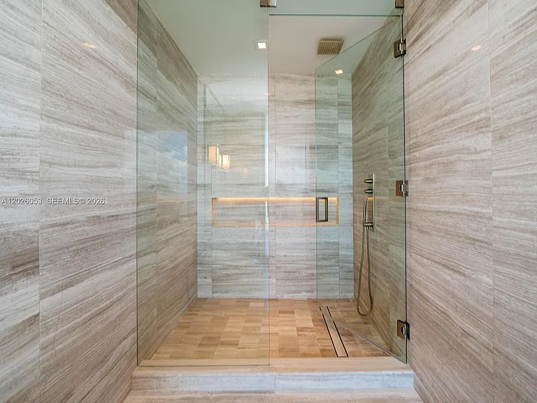 18975 Collins Ave #3105 — Photo 18