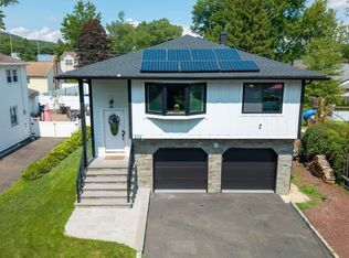 202 Tuttle St, Green Brook Twp., NJ 08812
