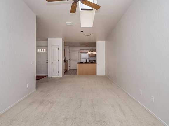 5th image of 3200 Iris Ln