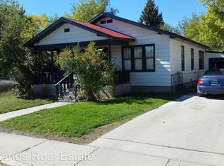 612 N Broadway Ave, Riverton, WY 82501