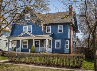 21 Riverview St, Springfield, MA 01108