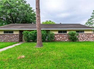 8938 Altamont Dr, Houston, TX 77074