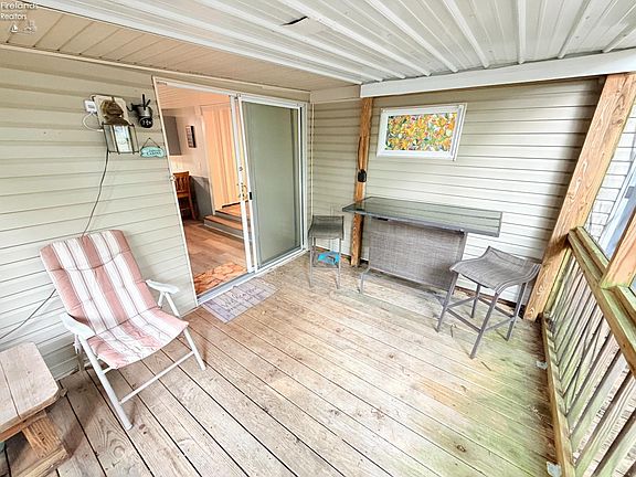 5th image of 8786 N Shore Blvd #29