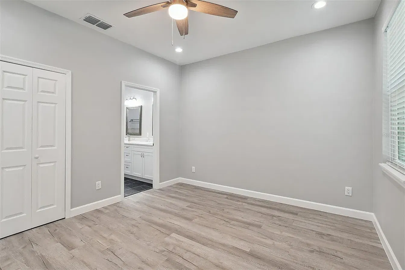 3 bed, 1500 sqft, $2,580 — Photo 2