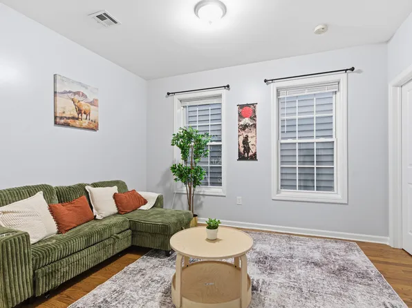 133 Beach St, Jersey City, NJ