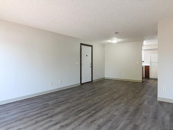 4th image of 1912 George Washington Way APT D