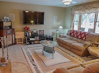 705 John St, Belvidere, IL 61008
