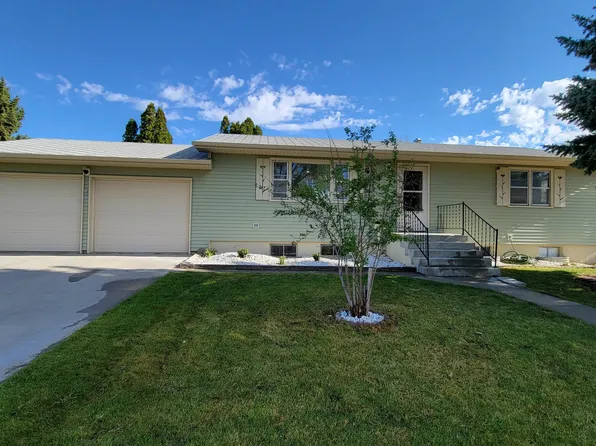423 East 8th St, Powell, WY 82435