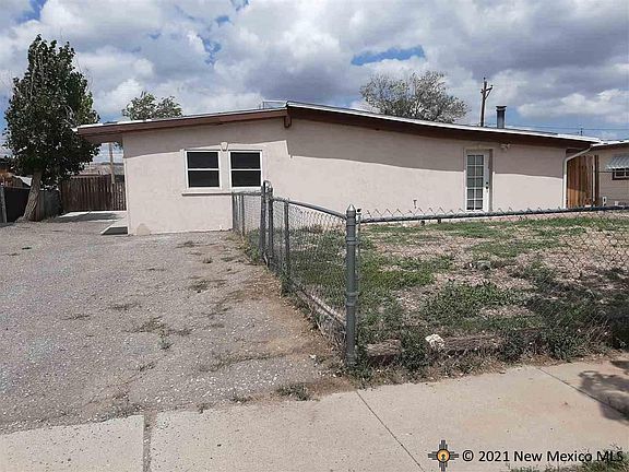 4th image of 3313 Church Rock St
