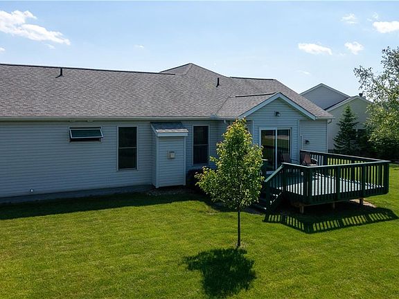 5th image of 4746 Black Walnut Ln