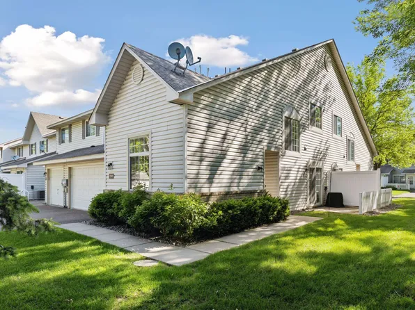 2595 Concord Way, Mendota Heights, MN 55120
