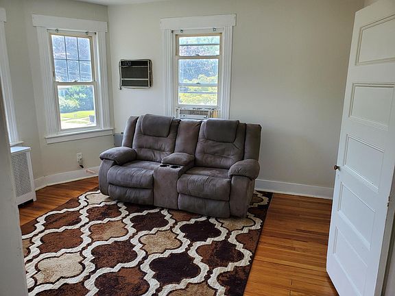 4th image of 367 Vincent Ave Floor 2