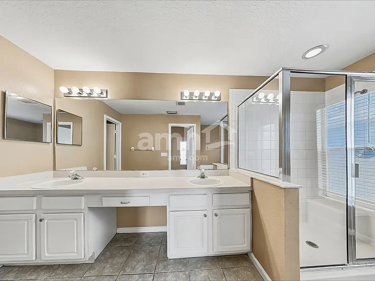 1107 Summer Breeze Dr — Photo 11