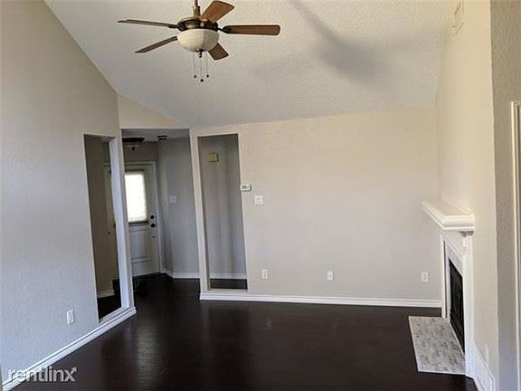 3rd image of 18008 Whispering Gables Ln