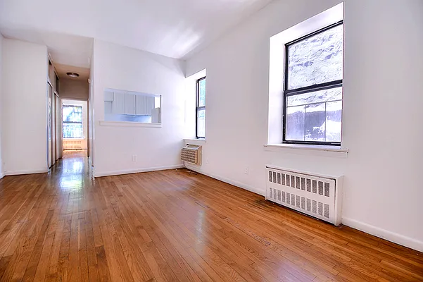 Rented by Urbane Brokerage | media 6