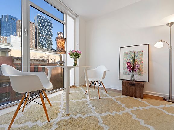 5th image of 350 W 53rd St APT 5E