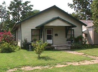 315 D St NW, Miami, OK 74354