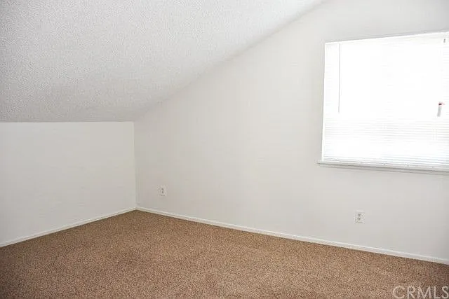 5025 Kensington Way — Photo 12