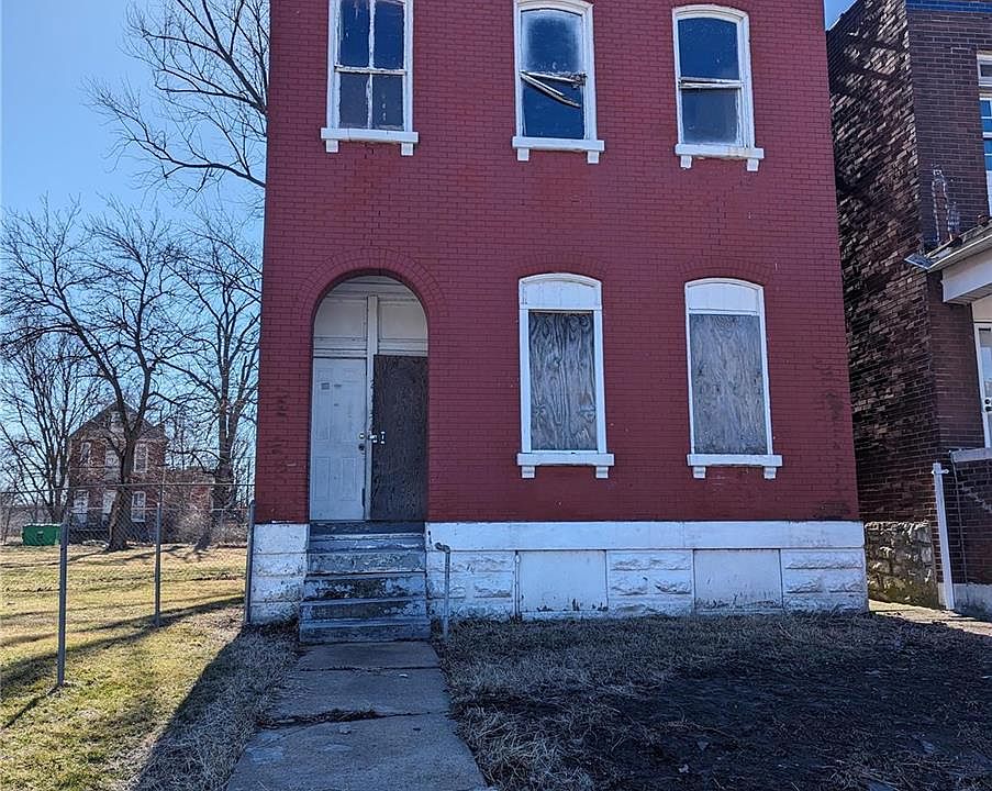 1st image of 2134 E Alice Ave