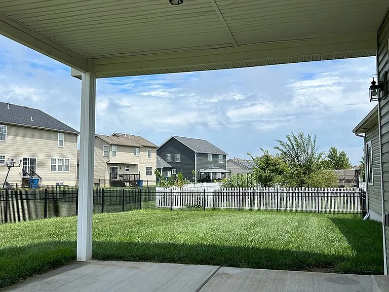 2609 Beacon Point Ct — Photo 5