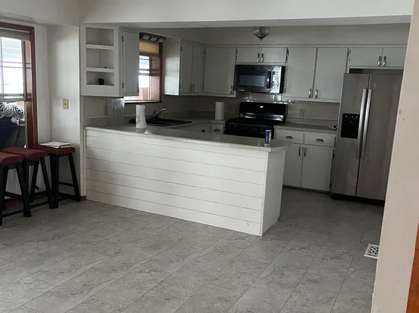 240 Round Up Ln, Mountain Home, AR 72653