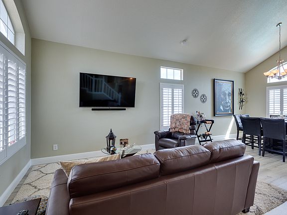 5th image of 6433 Silver Dawn Ln