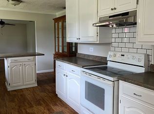 1201 Walnut St, Waynesboro, MS 39367