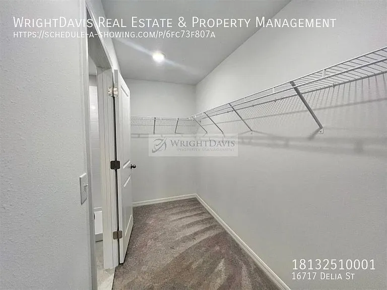 16717 Delia St — Photo 14