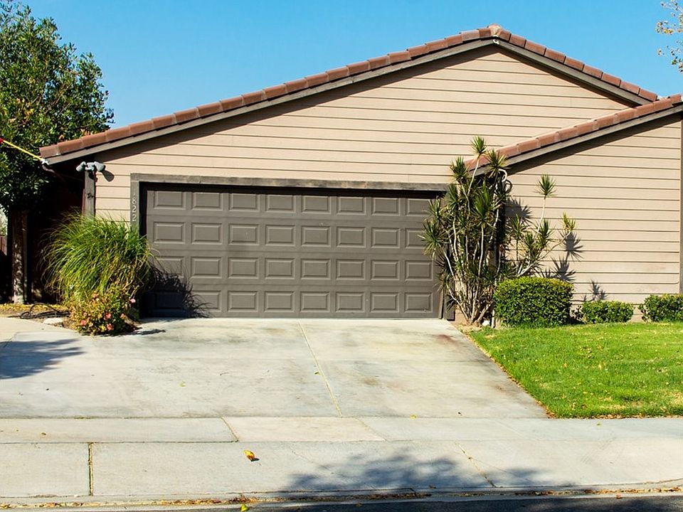 1st image of 1822 N Solano Ave