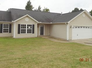 17 Laws Ln, Piedmont, SC 29673