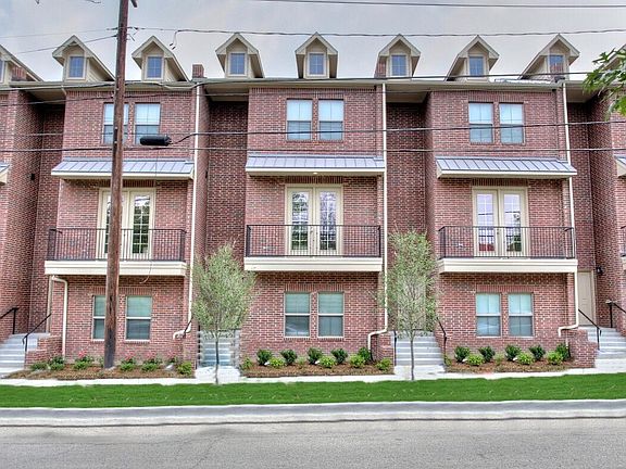 2nd image of 2816 Lubbock Ave APT 118