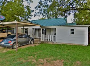 200 W Hall St, Bangs, TX 76823