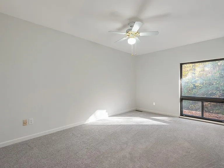 98 Valley Forge Dr — Photo 23