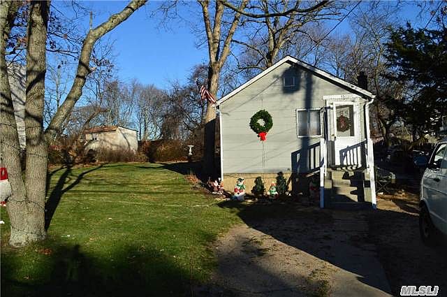 2nd image of 85 Woodycrest Dr